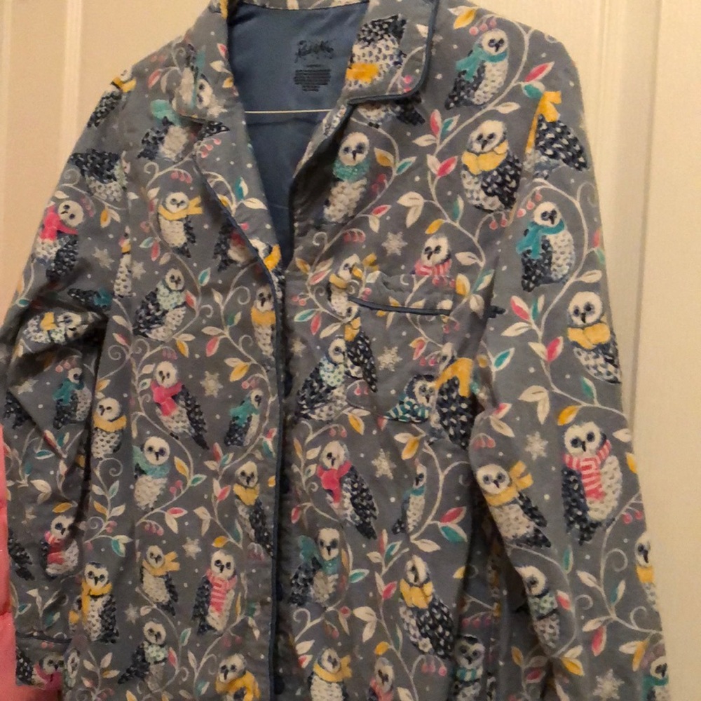 Nick and Nora large pajama top